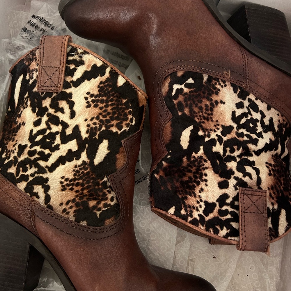 Antonio Melani animal print and leather booties. Size 6. In original box